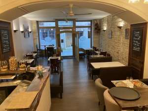 Ventre pizzeria au centre de St Jean d'Angely