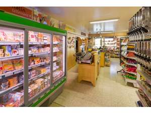 Vente magasin de proximité Les Moussières