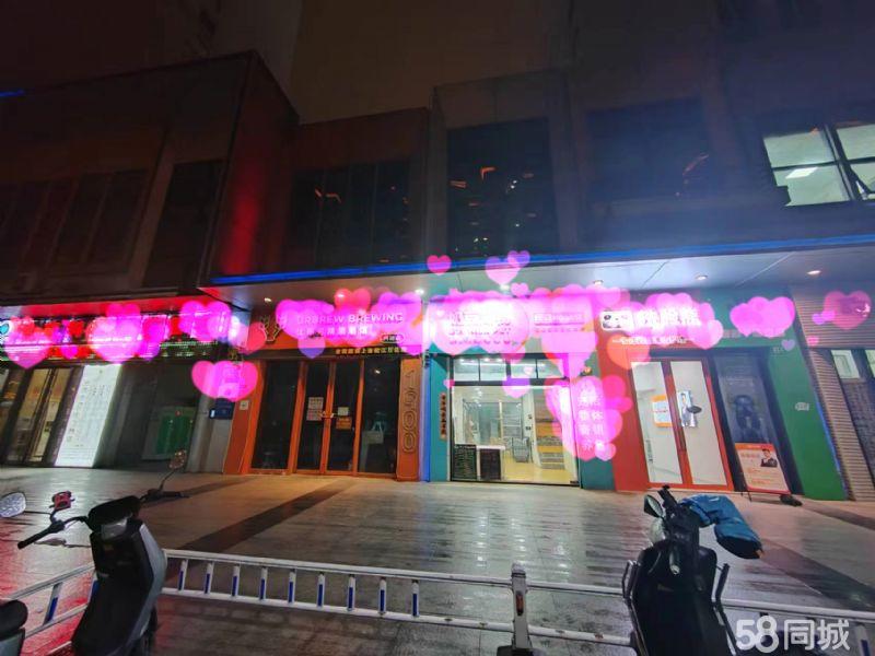 松江万达沿街店铺，免租金，免物业费，抽流水百分之 25