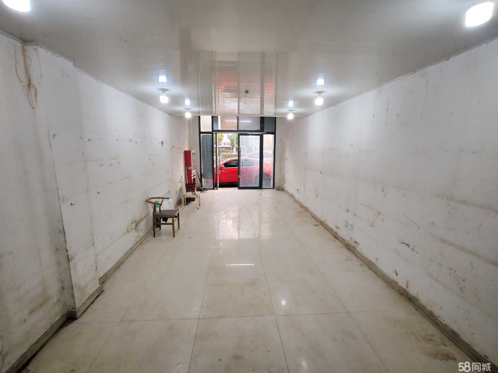 松江泗泾沪松公路临街空铺出租不限制业态