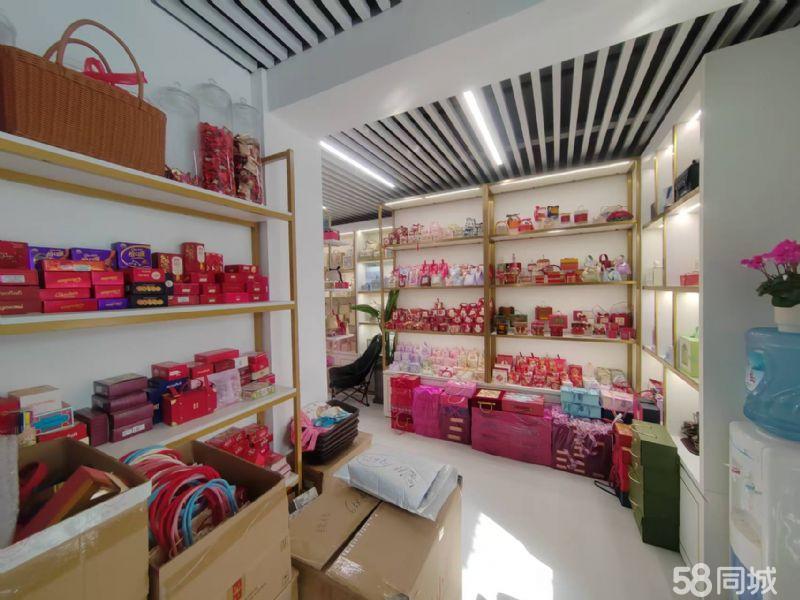 零食便利店特产美容药房店等可做，新南街九新公路路口