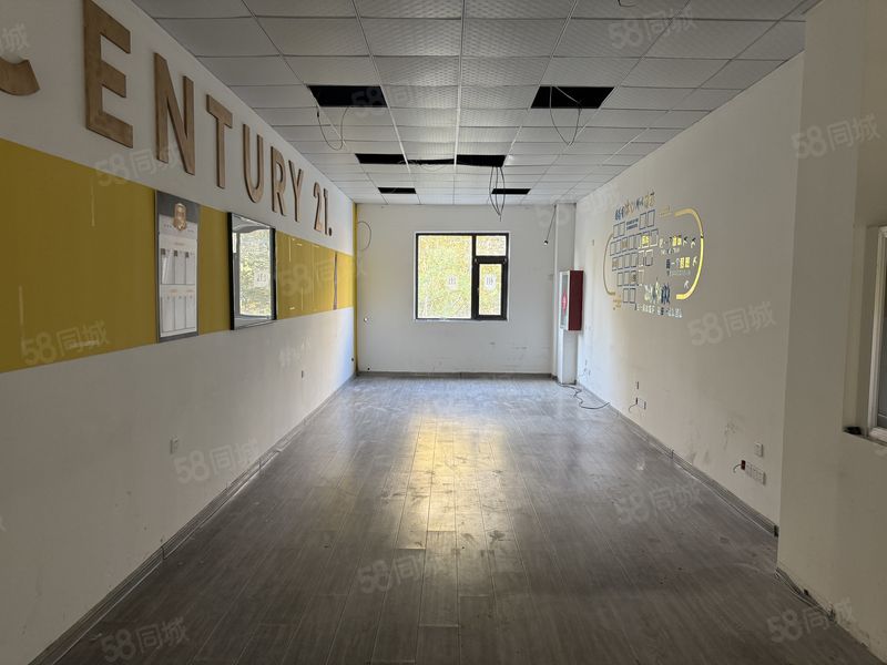 （捷铺商业）房东直租！靠地铁公交大型社区门口140平旺铺出租