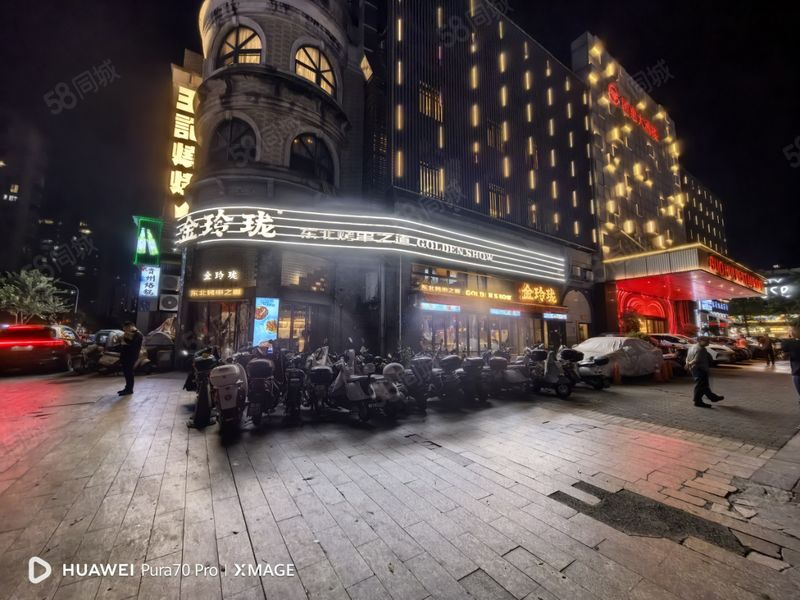 宝龙餐饮店转让六百平，适合各种海鲜烧烤大排档，湘菜馆江西菜等