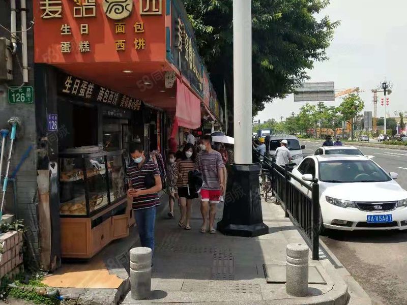 新港西路商铺来袭，无顶手费，适合一切业态欢迎各位老板来电咨询
