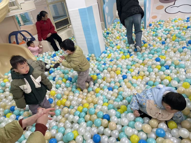 1231（店面帮）洪山巡司河东路儿童乐园整转，生意可观！