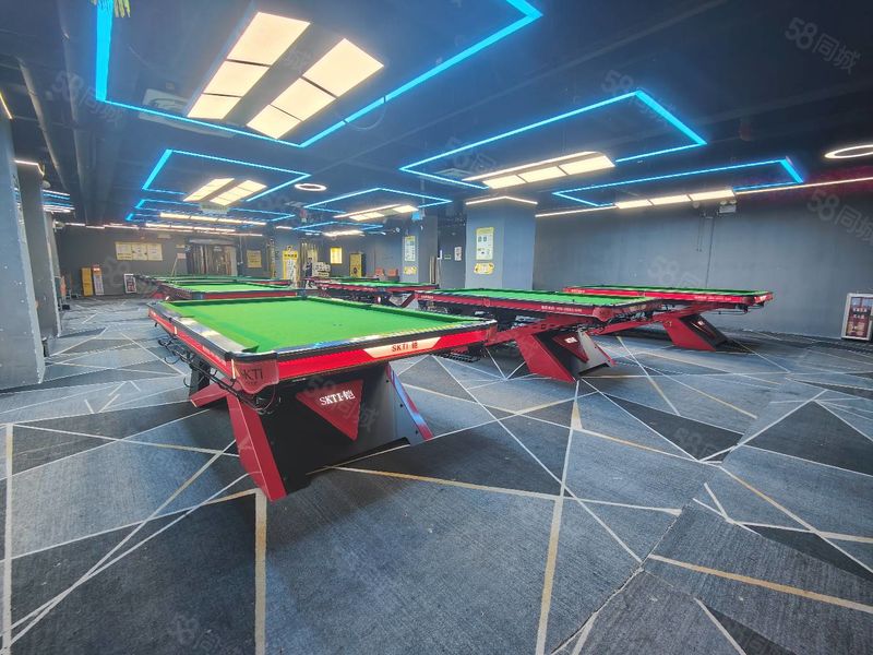 小铁桌球台球棋牌转让，整套转让可聊，证照齐全带卫生间停车场