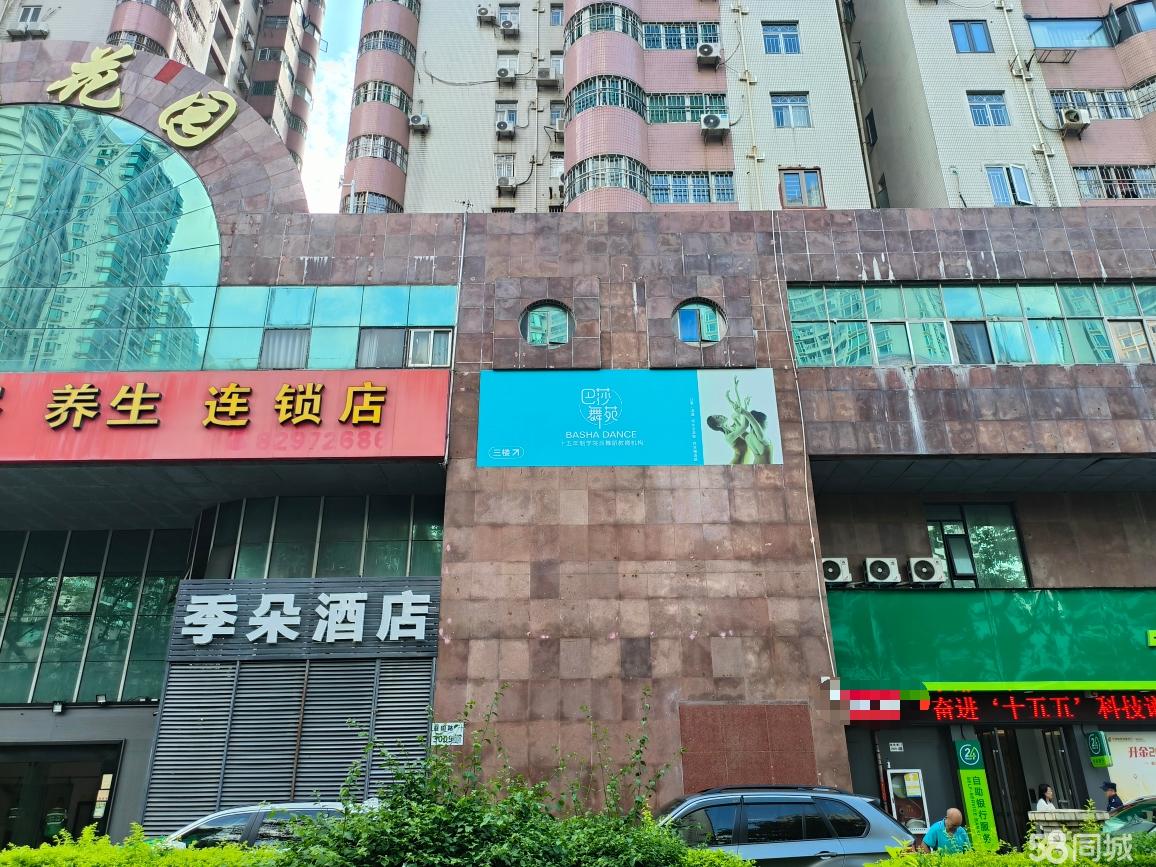 福田中心区石厦明月大厦出入口50㎡旺铺招租，成熟商圈，可面议