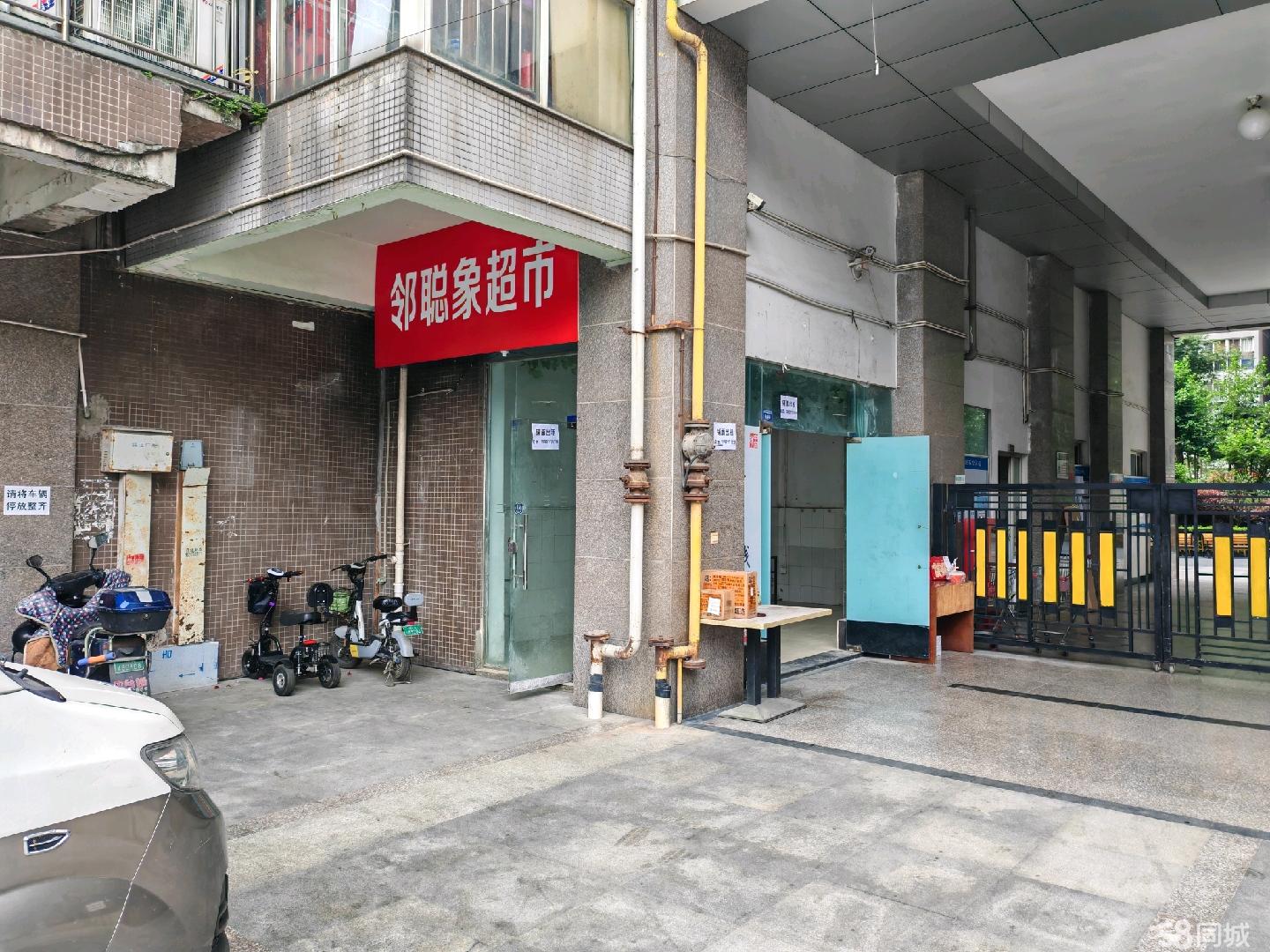 房东直租 临街旺铺 地铁旁 近小区门口 不限行业 人流量大