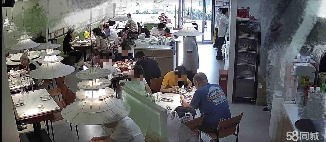 浦东金桥台儿庄路餐饮店转让行业不限