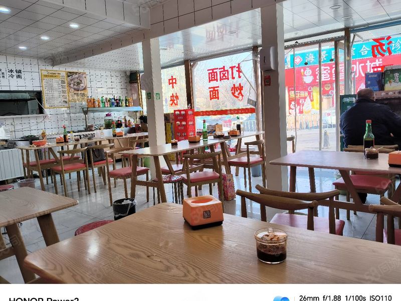 鸿豪急转日卖3500面馆 旅游圈市场居民入口区 随时可干