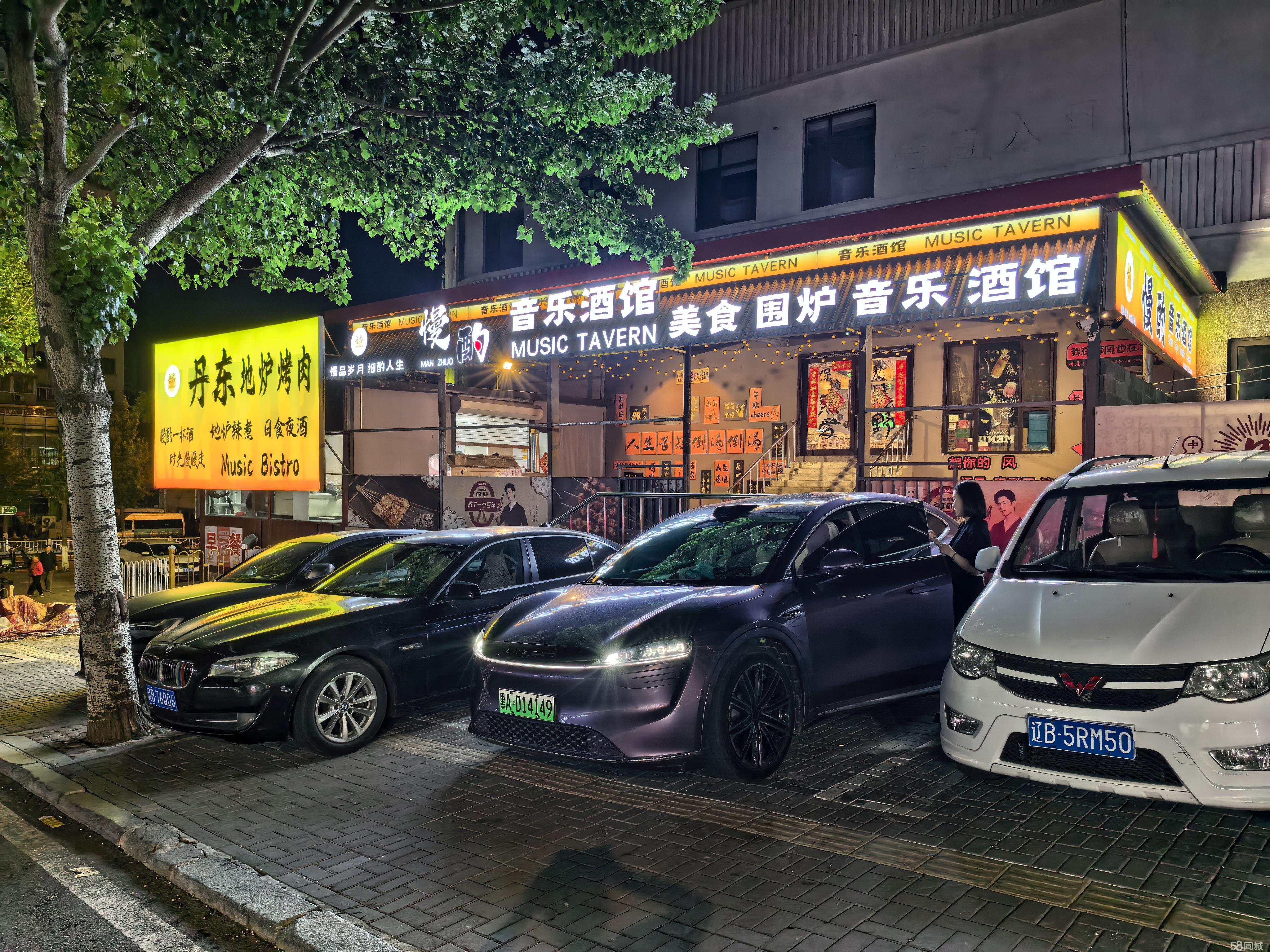 临街餐饮旺铺 周边客群密集