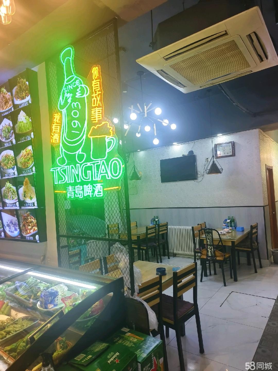 万泰花园入口临街餐馆招租