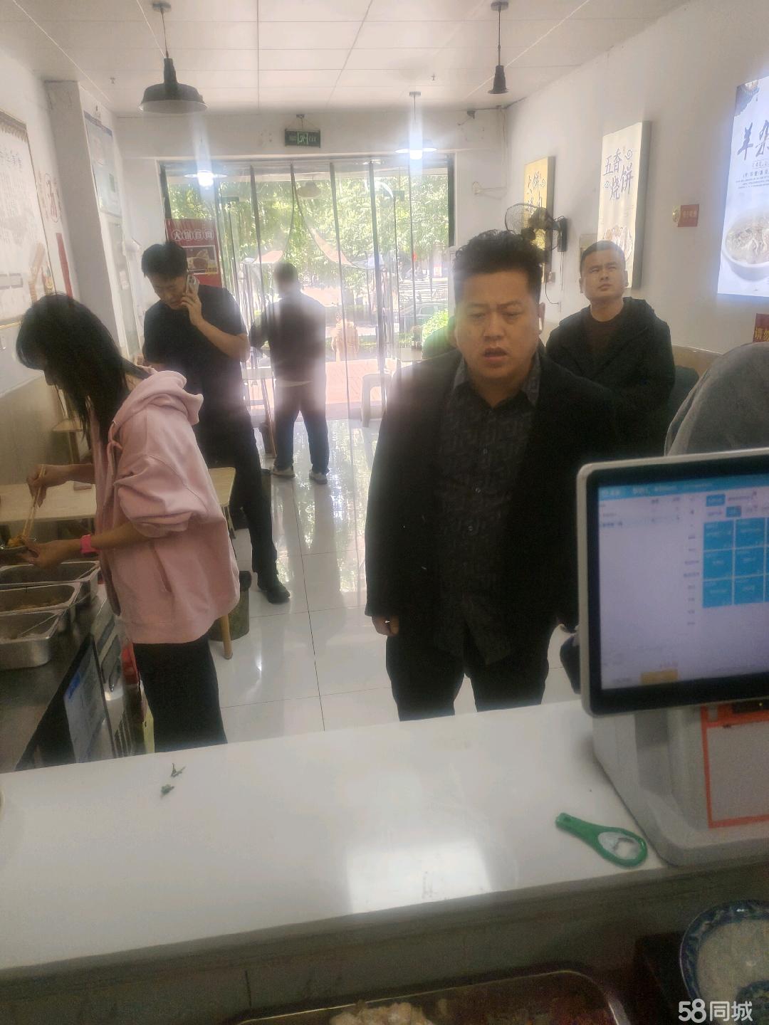 临近小区  商业写字楼