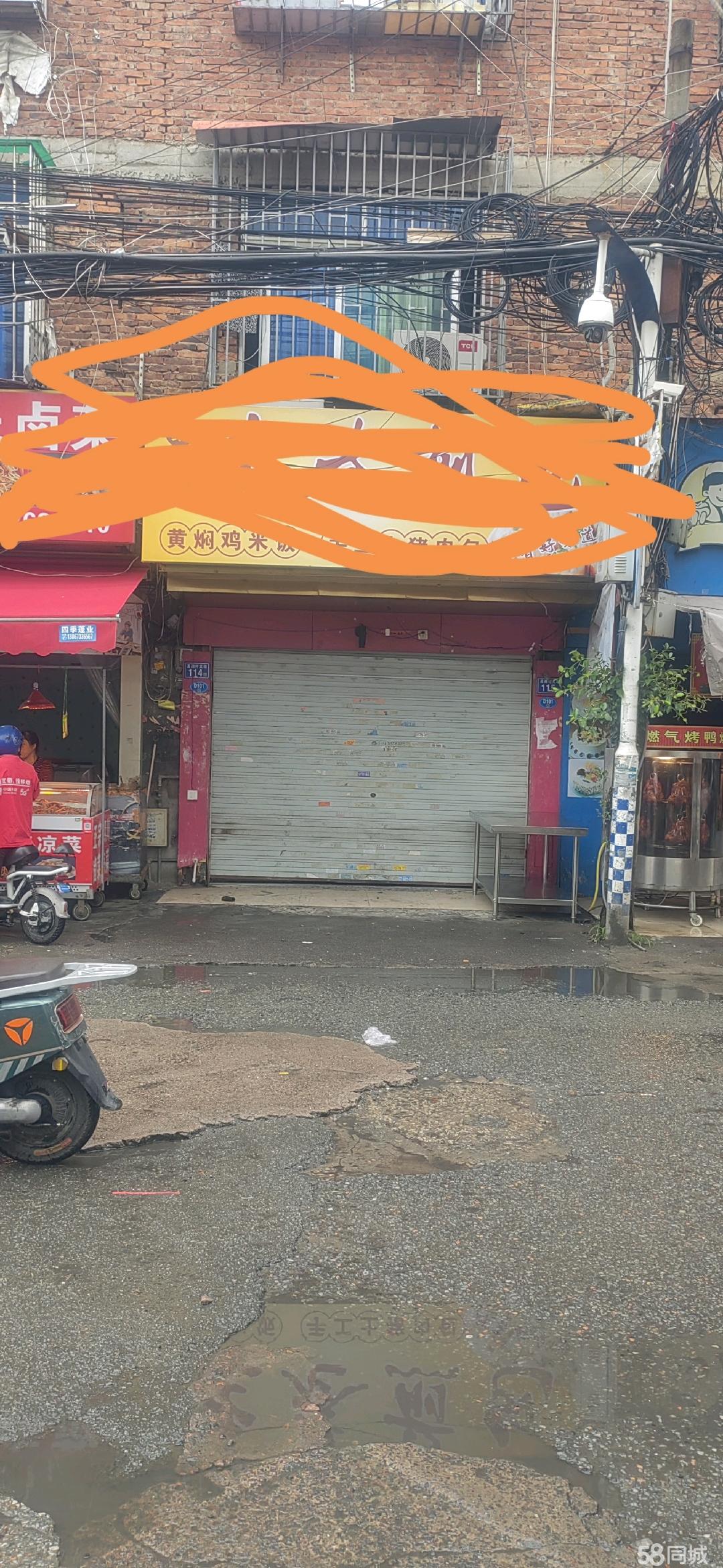 金浦集贸临街小吃门面转让，主干道岔路口，位置绝佳