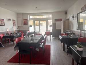 Vente magnifique hôtel restaurant à St Aigulin