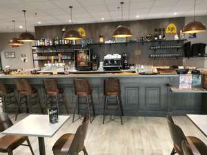 AV FDC fabrication commerce meubles bureau Landes