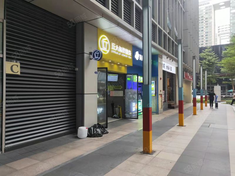 珠江新城cbd妇幼医院附件临街一线铺位转让费用低