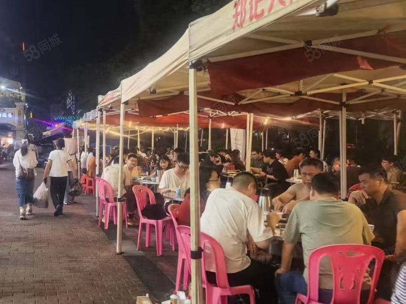龙岗布吉地铁附近，布吉路大门头大外摆餐饮街铺转让，无行业限制