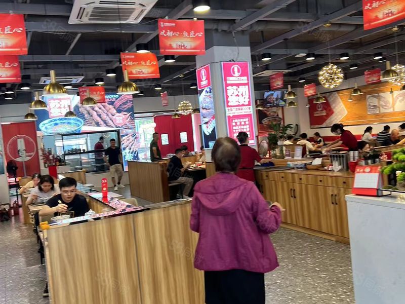 姑苏平江悦一楼12平适合小吃卤味鸭脖炸串饮品卷饼热干面炸鸡