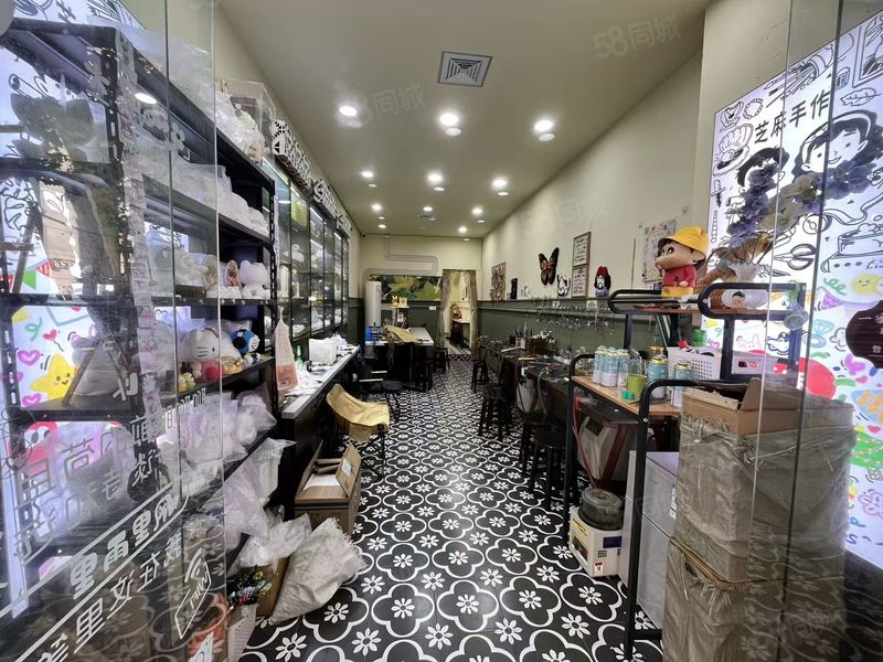 1374（店面帮）江汉路前进五路烧玻璃手作店转让，生意稳定！