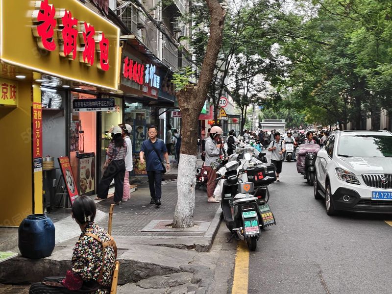 锁金村菜市场旁沿街商铺 适合做早点 饼等业态