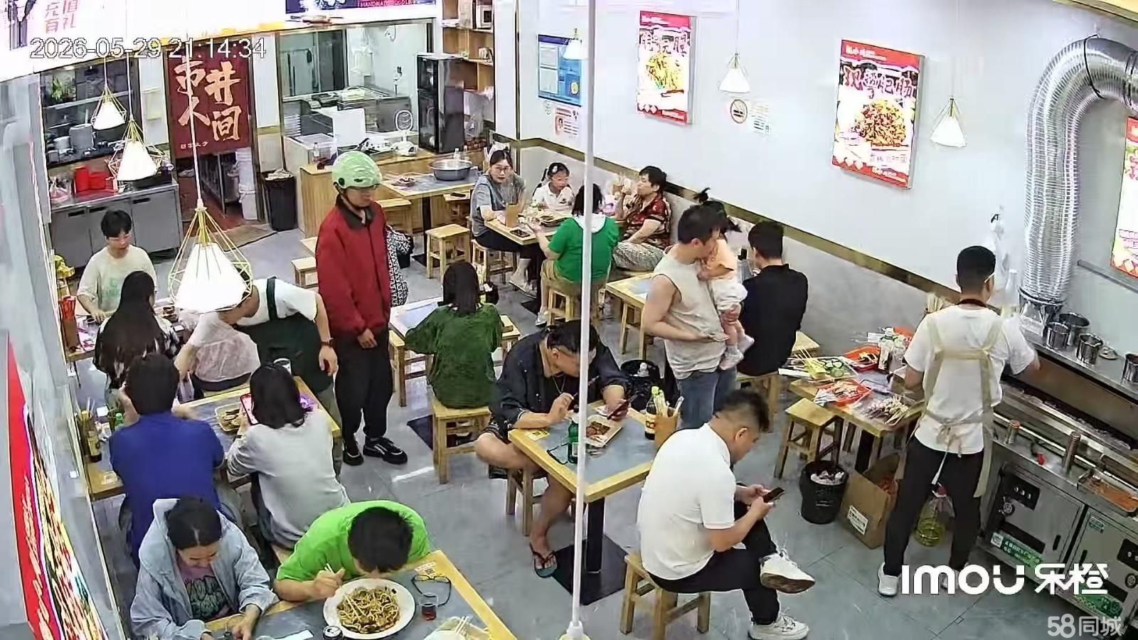 临街  面馆快餐烧烤火锅炒菜都可以做