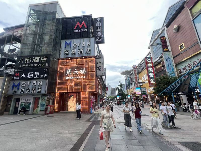 HH(精选)天心区五一广场步行街26间房酒店转让