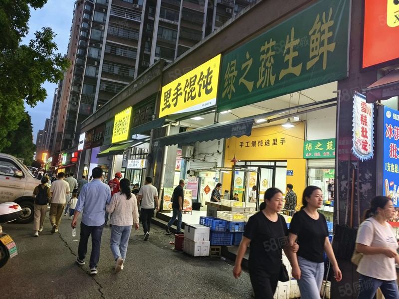 （好铺）几万就转大型小区和写字楼围绕临街生鲜超市转让