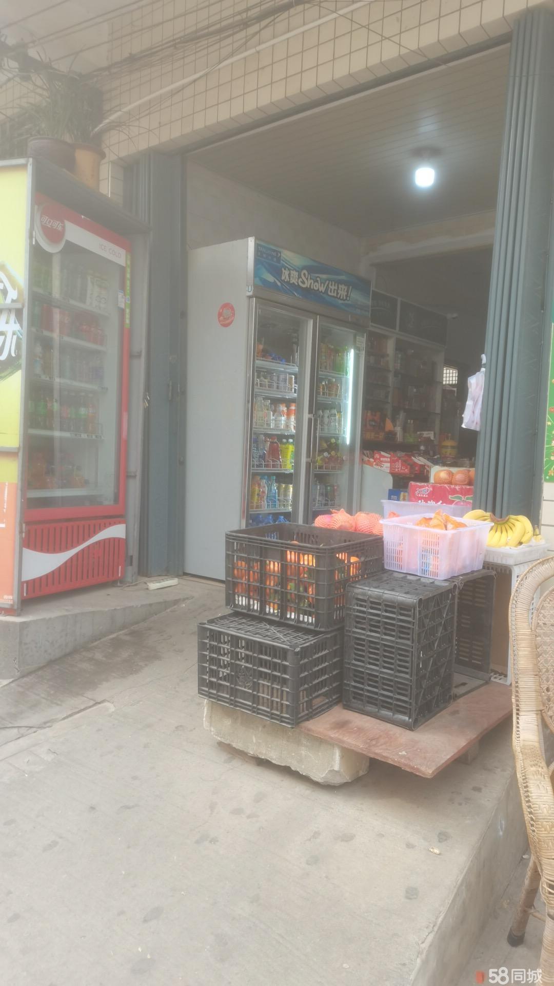忍痛割爱10多年老店，带23档烟证转，客源稳定。