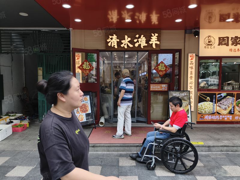 十院对面全天人流密集 轻餐饮 麻辣烫 米线 馄饨 粥 面条