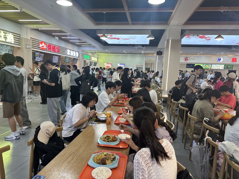 带技术转让高校食堂一楼中间位置,家里原因做不了了,看上联系