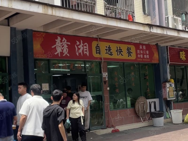 龙岗坂田工业园4年餐饮老店整体优价转让，先到先得