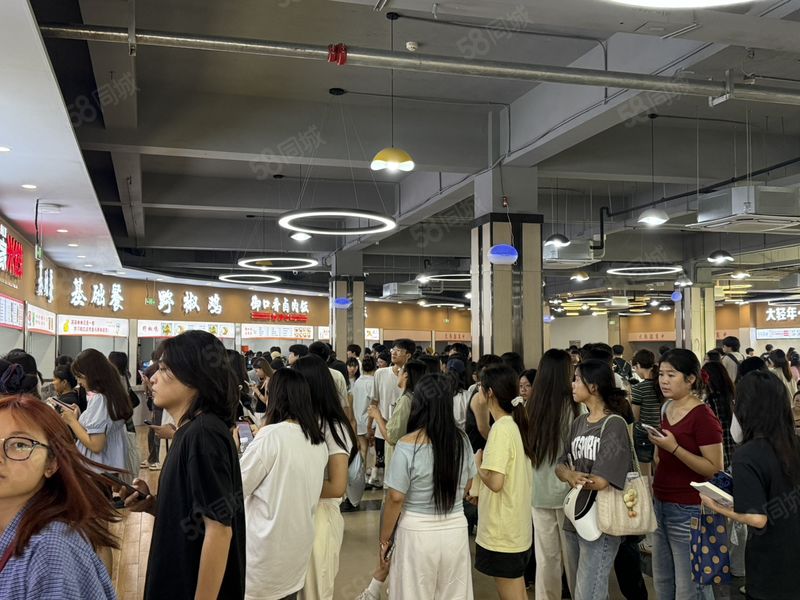 重庆渝北外国语民办本大学丨一楼大食堂 招各类餐饮 水电气三通