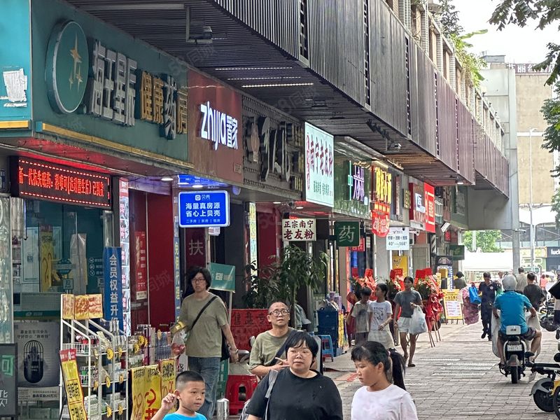 天河东圃商圈~沿街靓铺~适合:麻辣烫,米线,粉面等行业不限制