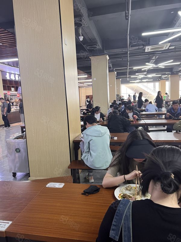 西安培华学院全封闭式院校，餐厅档口招租，无转让费，随时入驻