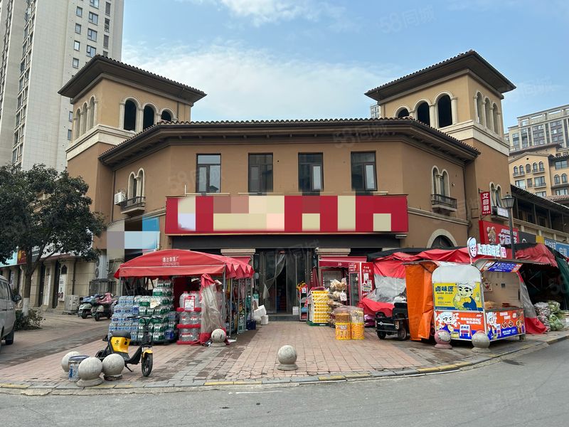 （迅 帮）路口拐角处350平百货生鲜超市转让(临两个小区门口