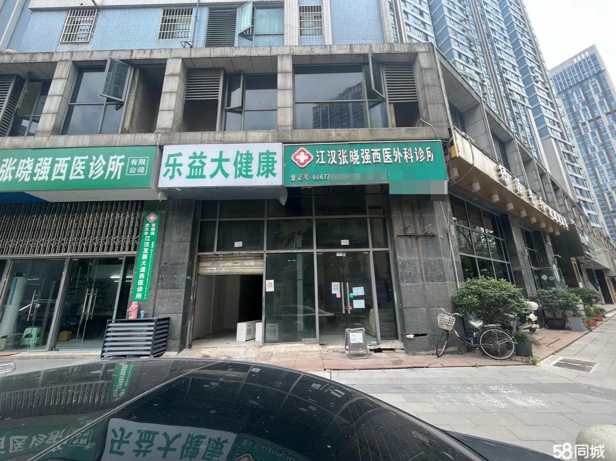 唐家墩顶琇晶城60平商铺出租，层高充足可搭建二层