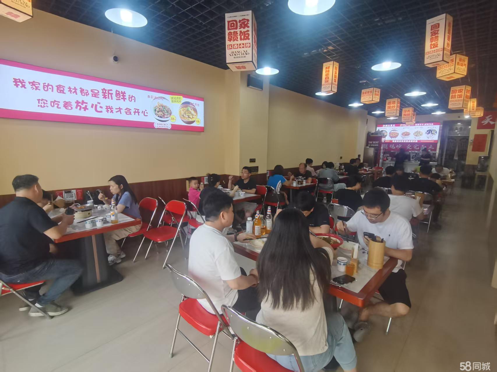 中汇大厦临街餐饮旺铺招租