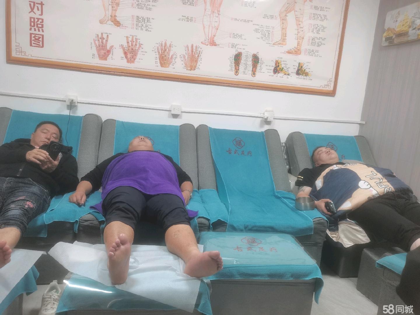 临街足浴旺铺 近校商邻多区