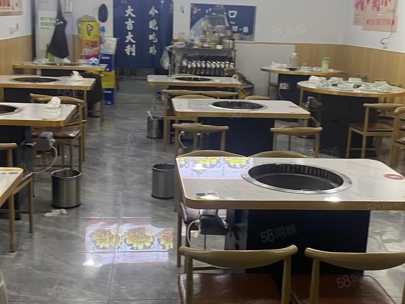 （找店免费）孝陵卫龙湖紫金夜超低房租大学菜场夜市集中