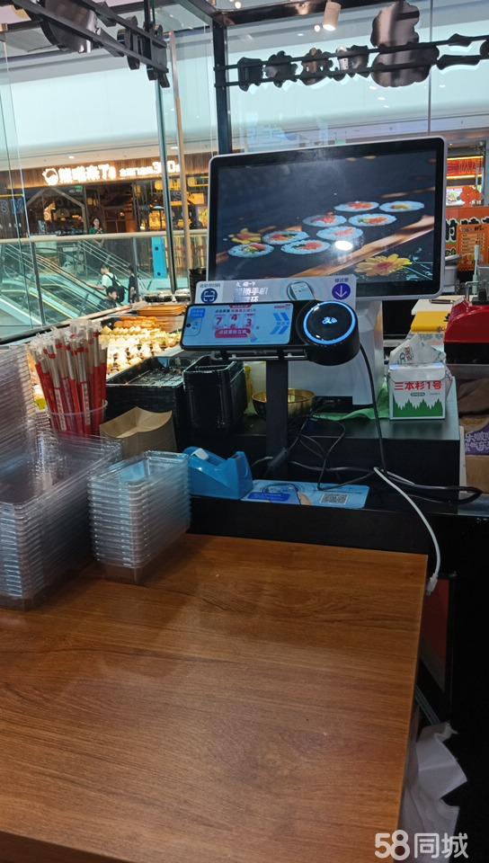 万达普兰店店美食档口转让