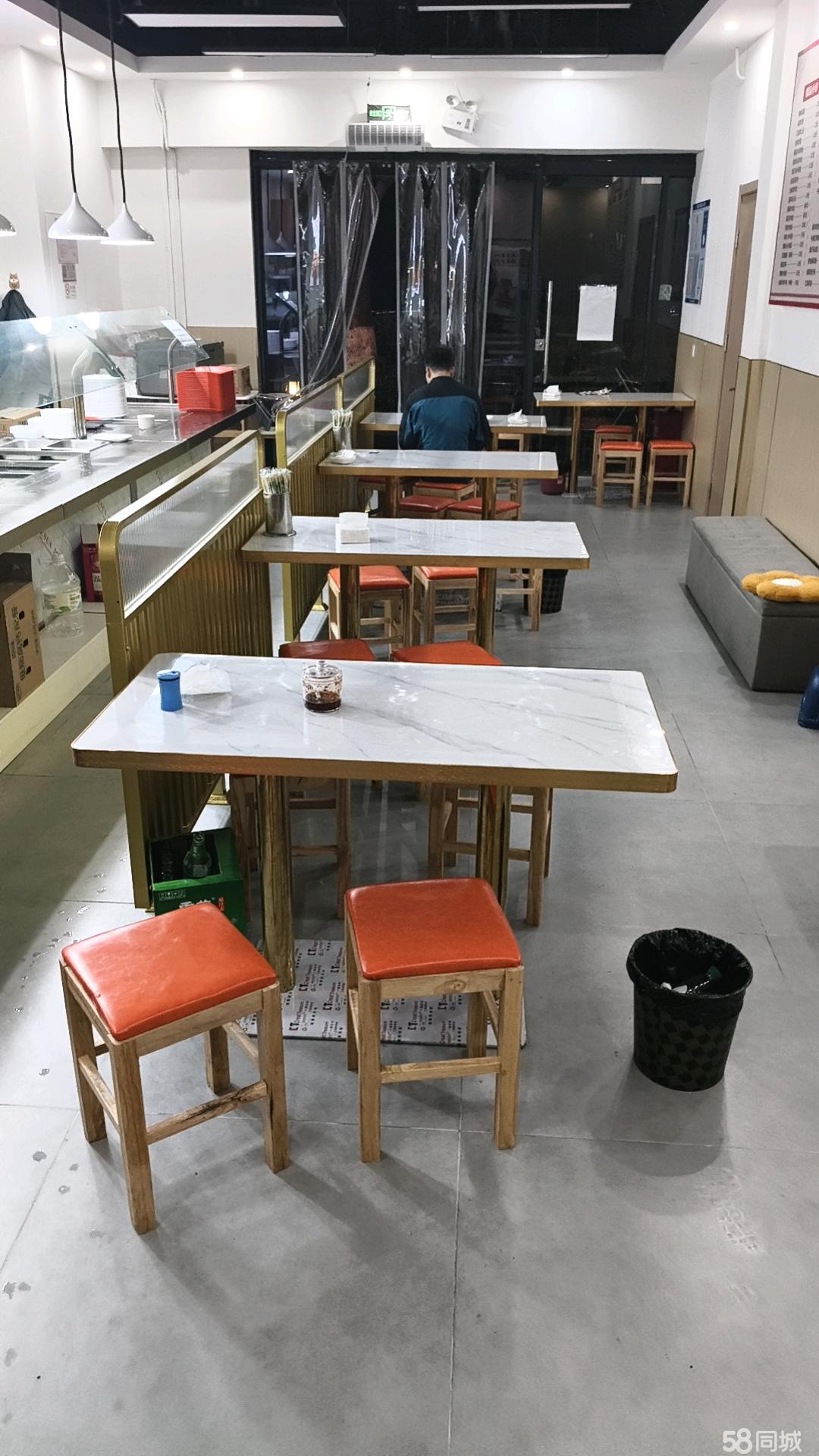 恒南路临街餐馆旺铺招租