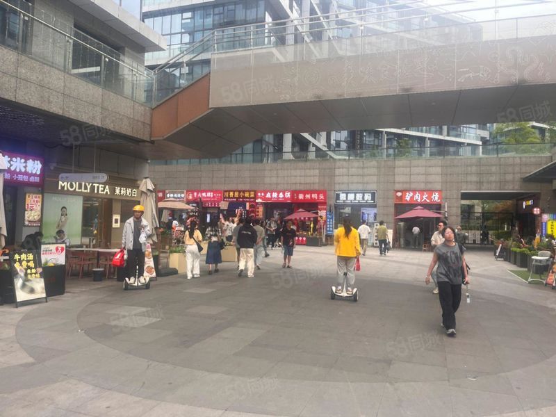 小和山铂悦城2万大学生楼上3千多人2千户公寓可明火