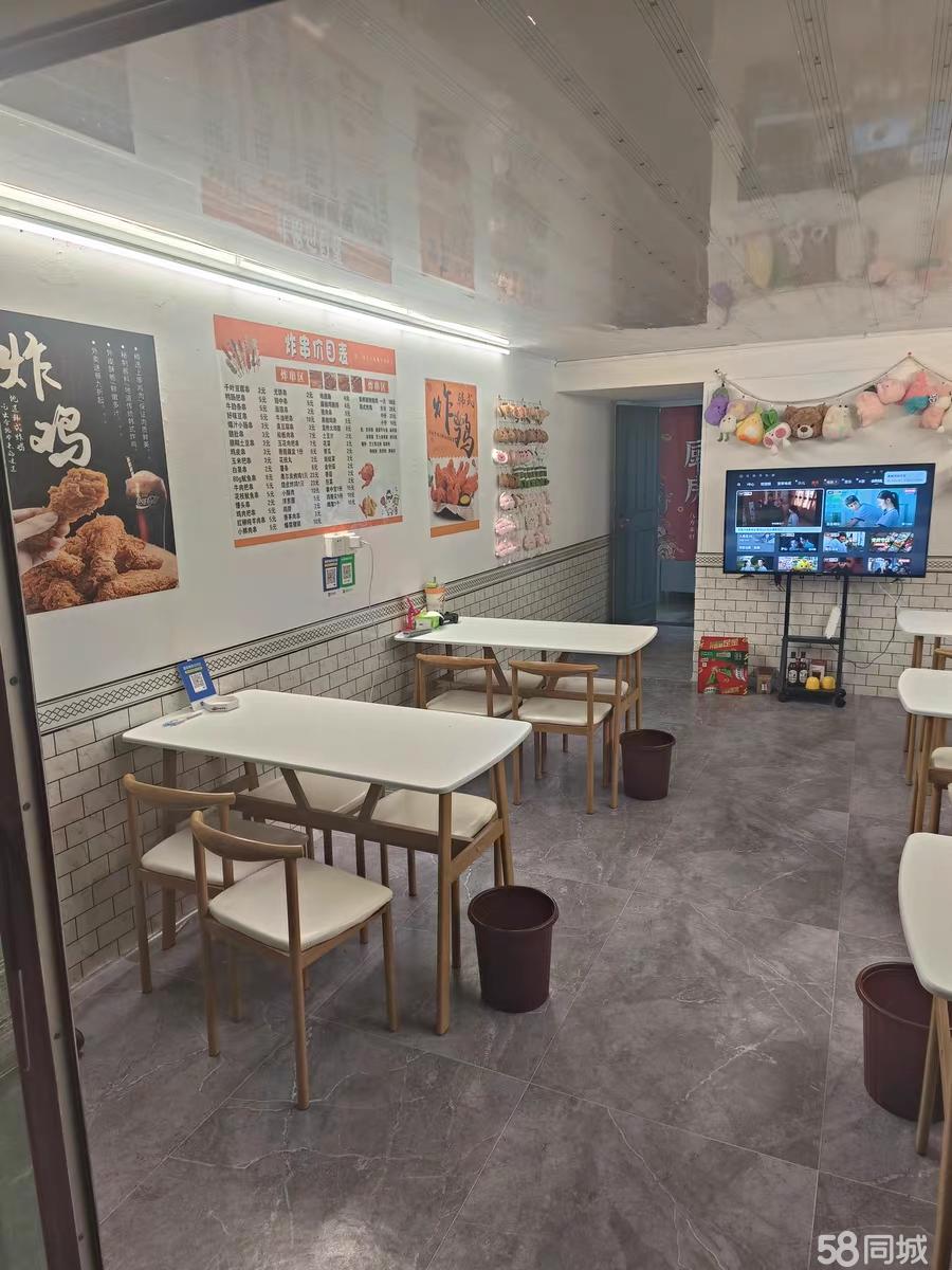 临街餐饮旺铺 快递驿站旁边，人流量大