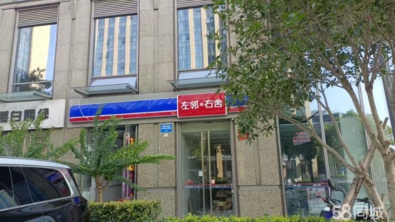 90㎡临街旺铺 门头醒目 配套齐全 停车方便房东直租位置优越