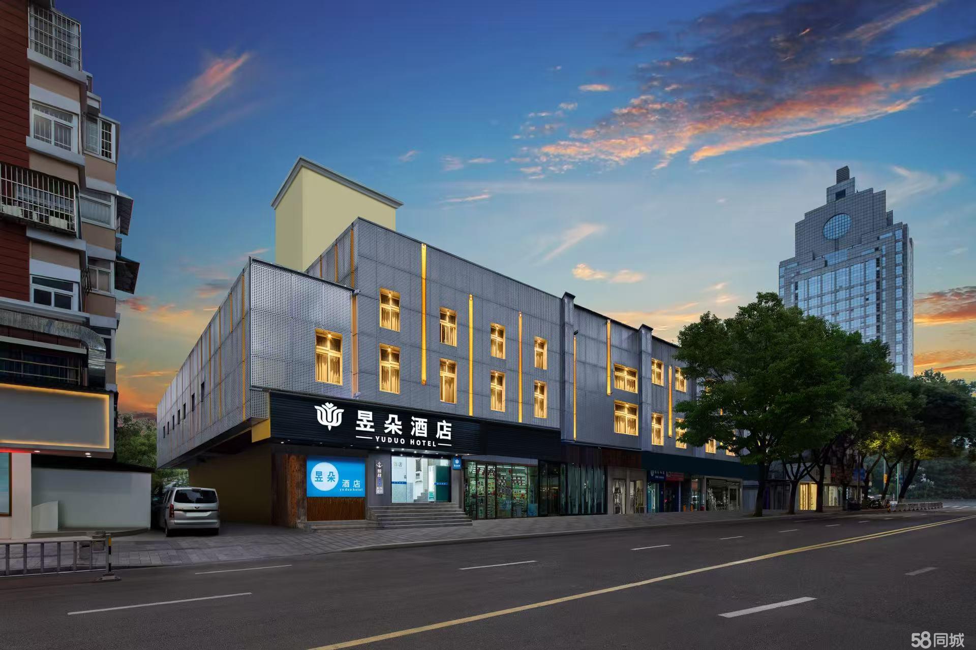 宾馆97间,办公二间,店铺一间,宿一间,食堂一个