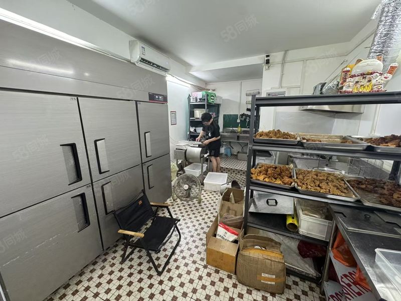1412（店面帮）青山区三弓路品牌炸鸡外卖店转让，低租金！