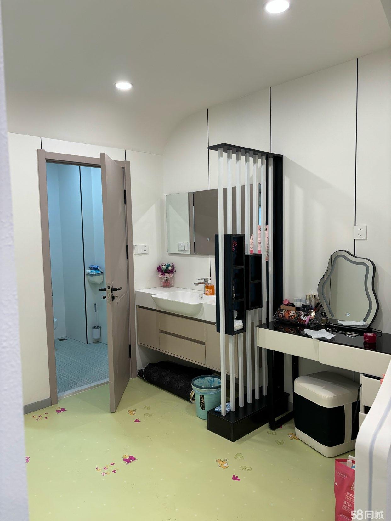 兴城北路临街美容旺铺招租